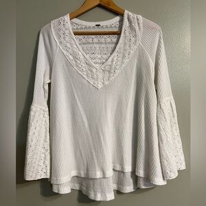 Free People Womens Embroidery Bell Sleeves White V neck White Waffle Shirt Sz S